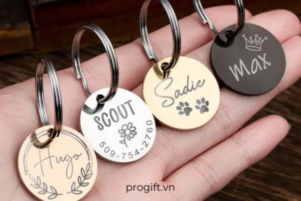 Móc khóa dễ thương làm quà tặng kỉ niệm cho học sinh