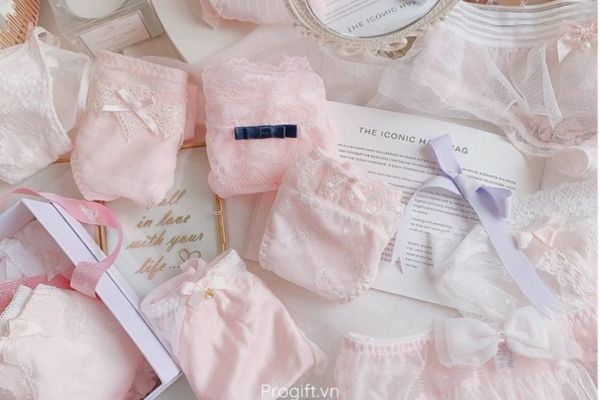 Không tặng đồ lót vì đó có thể là món quà thiếu tế nhị