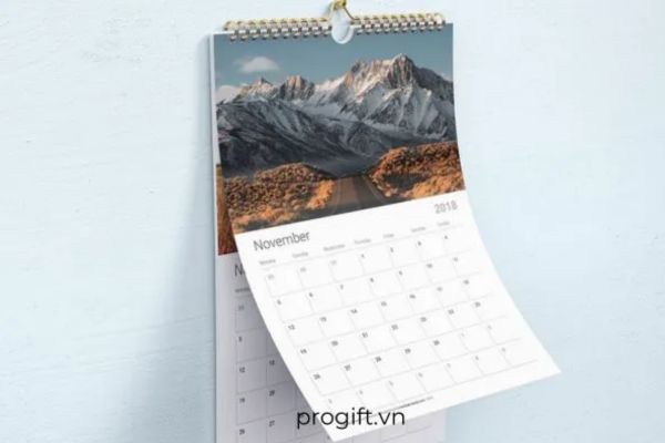 Lịch treo tường