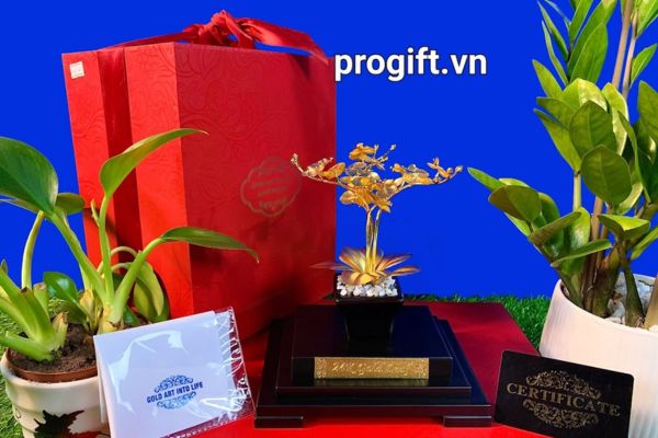 PROGIFT - Đơn vị sản xuất quà tặng hội nghị khách hàng uy tín giá tốt 