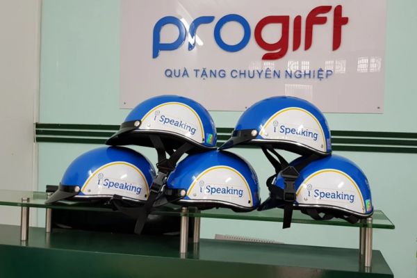 Mũ bảo hiểm có in logo