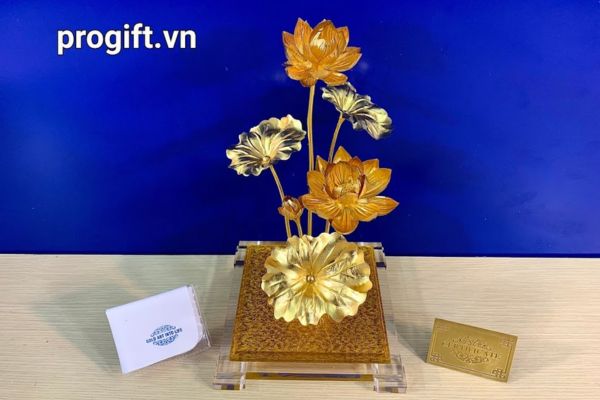 Vật phẩm phong thủy mạ vàng