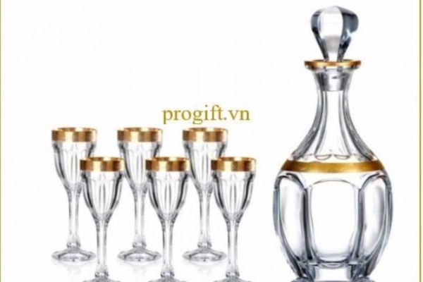 Bộ bình, ly rượu thủy tinh dạng hình trụ