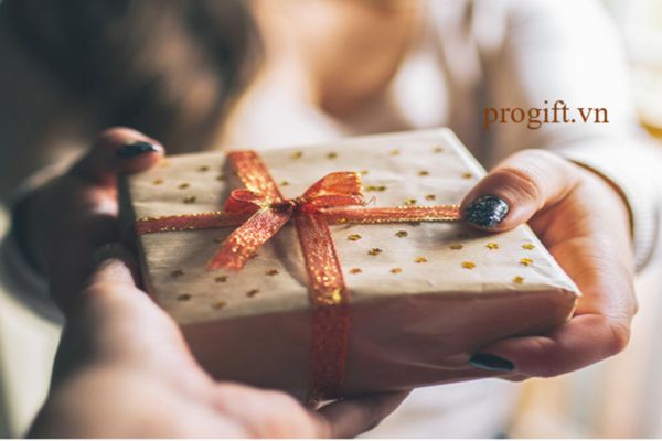 Văn hóa tặng quà đã được ra đời từ rất lâu trong lịch sử loài người