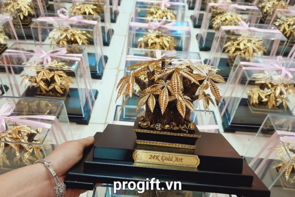 Tặng quà đã trở thành một nét đẹp văn hóa truyền thống của con người