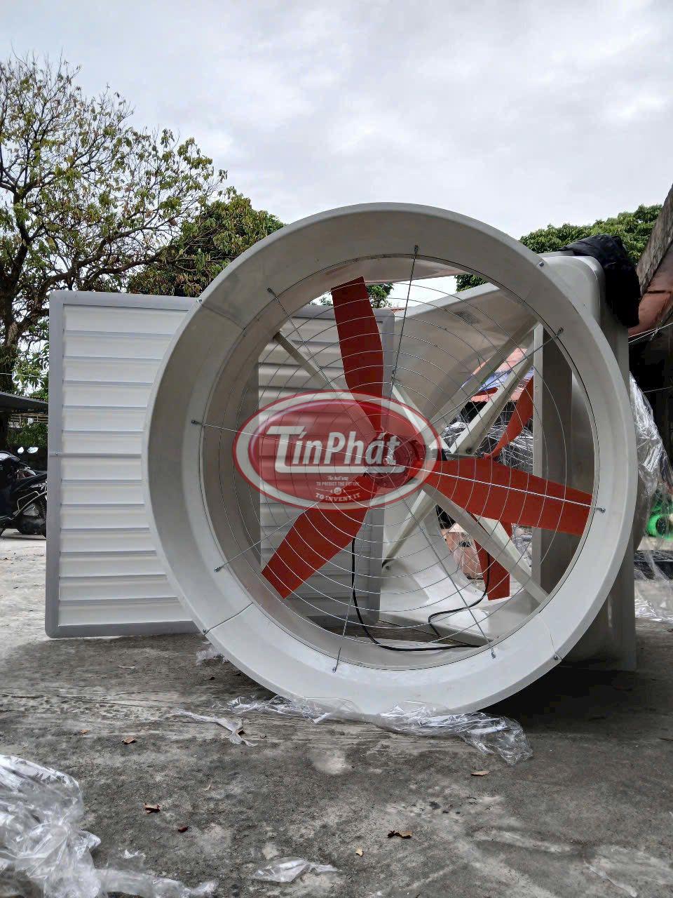 quat thông gió chuồng trại Tín Phát