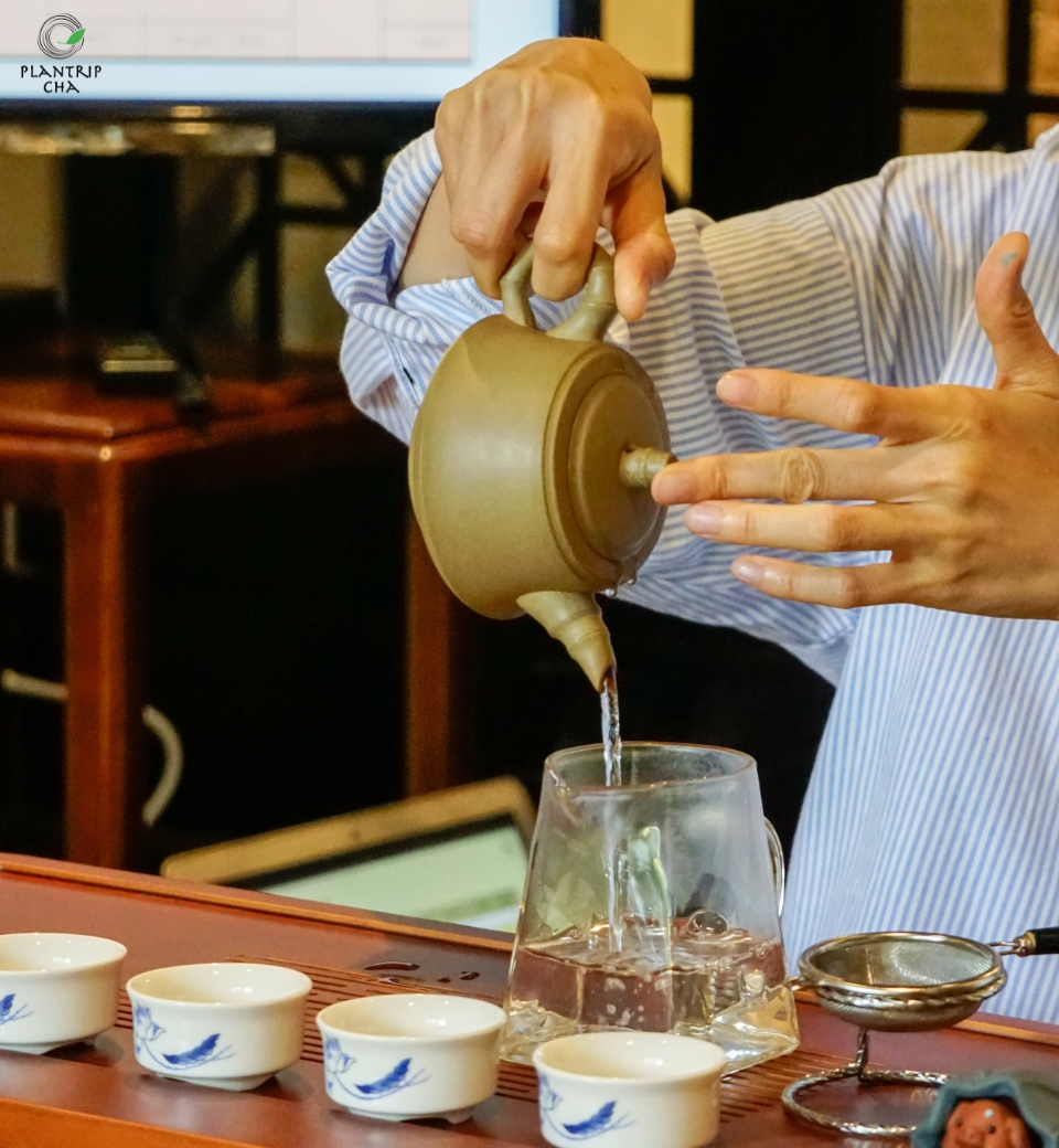 Cùng tham gia workshop Tất Tần Tật “Thưởng Trà” tại Hồ Chí Minh
