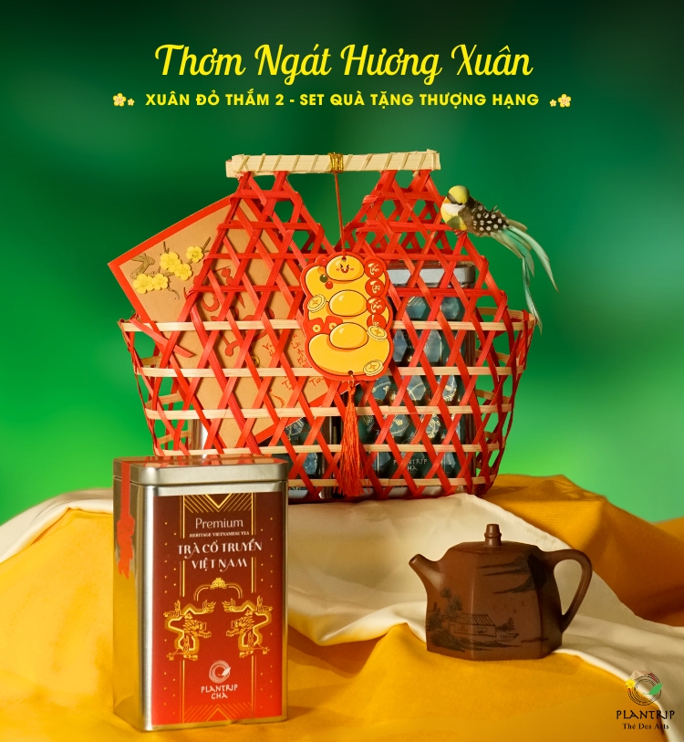 Set Quà Tết Xuân Đỏ Thắm 2 của năm 2025 thuộc bộ sưu tập "Thơm Ngát Hương Xuân”