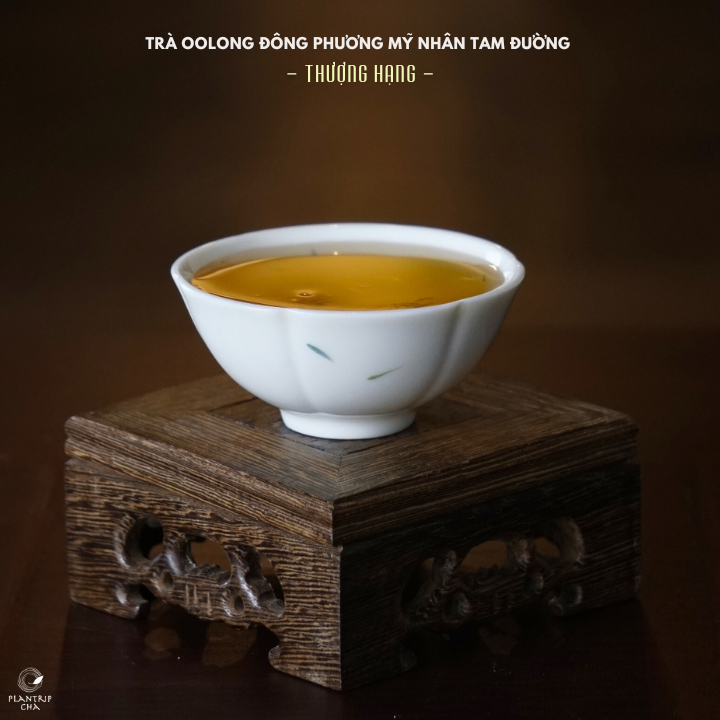 Trà Oolong Đông Phương Mỹ Nhân Tam Đường Thượng Hạng có hương vị như trái cây chín mọng.