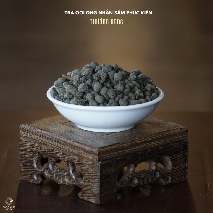 Trà Oolong Nhân Sâm Phúc Kiến Thượng Hạng kết hợp từ trà oolong trứ danh cùng các loại thảo dược quý giá.