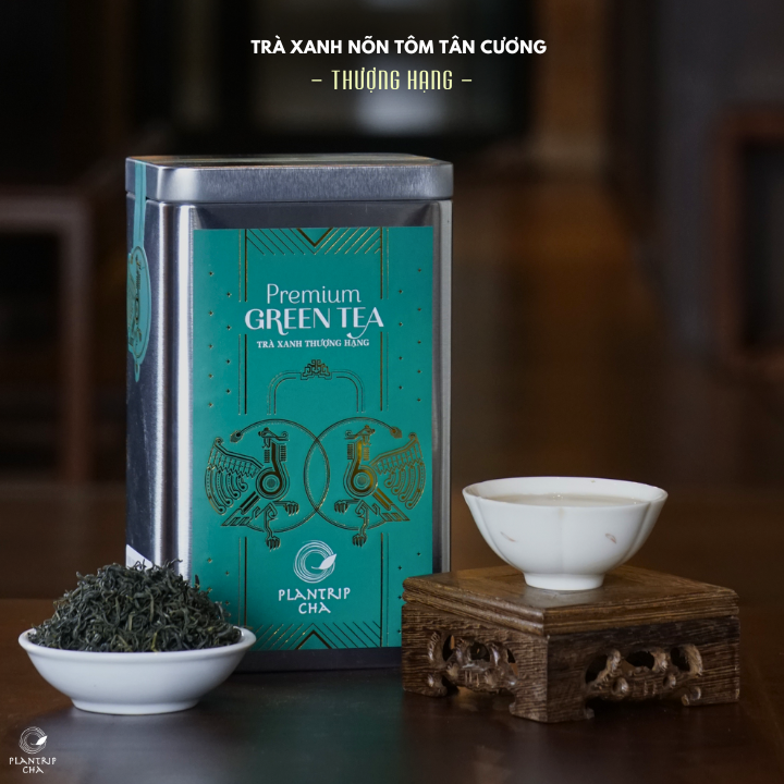Trà Xanh Nõn Tôm Tân Cương rất thích hợp làm trà biếu tặng, những người sành trà luôn yêu thích phẩm trà đậm chất dân tộc này.