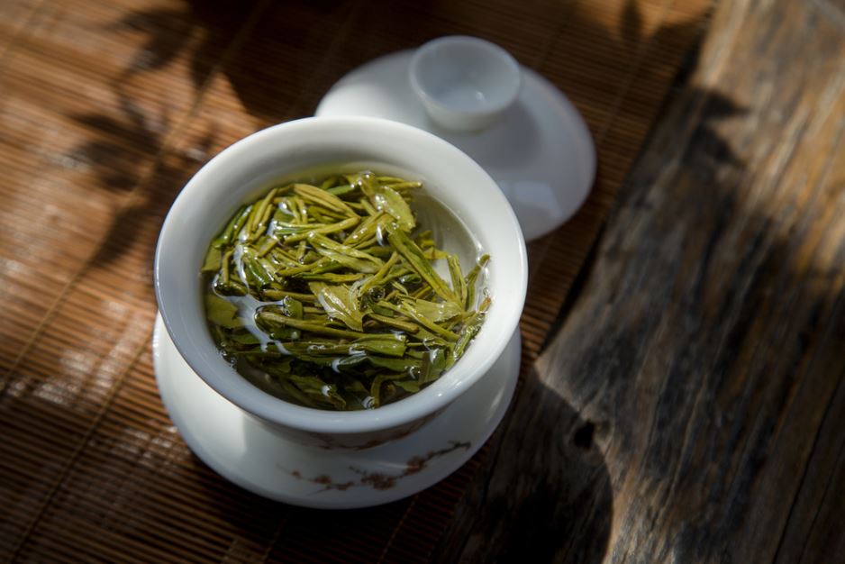 Trà Long Tĩnh có dự vị ngọt sâu và hương thơm thanh tao, dễ chịu (Ảnh: sưu tầm)