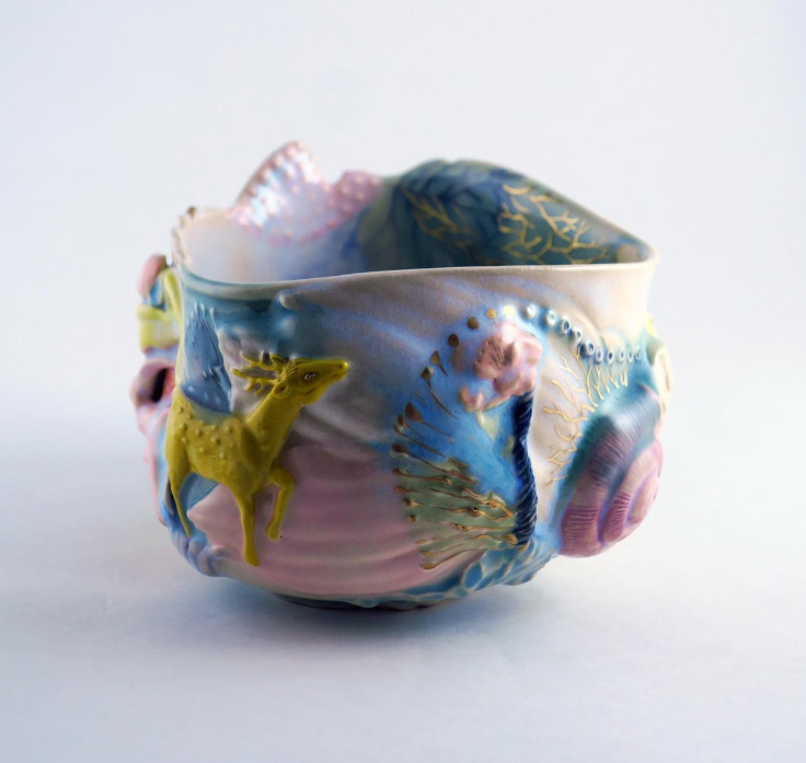 Vẻ đẹp thanh thoát, kỳ ảo của chén trà New Era với hình ảnh “trên rừng dưới biển” (Ảnh: sưu tầm)