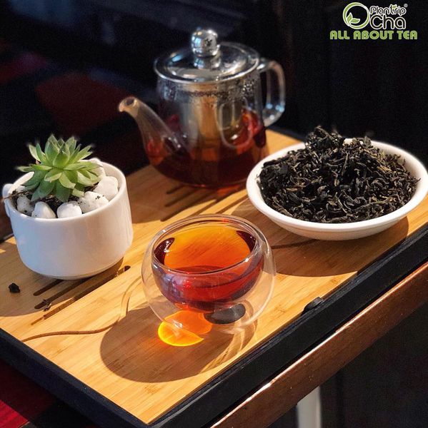 Hồng trà cổ thụ Redshan Lai Châu