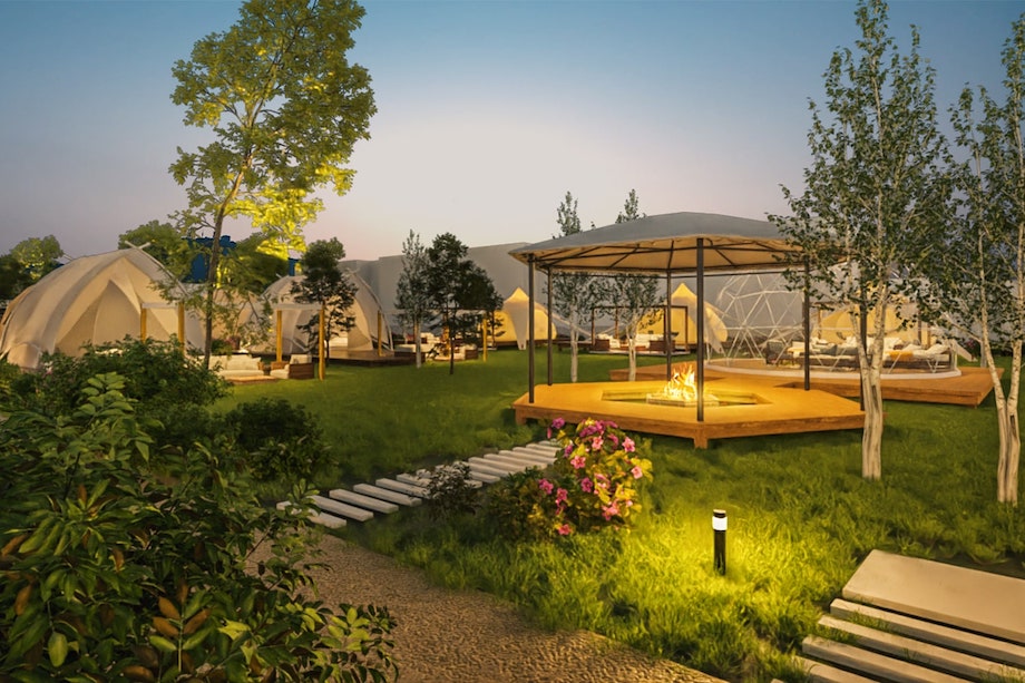 Ánh lửa trại bập bùng bên ngoài khu nghỉ dưỡng khi đêm về (Ảnh: sưu tầm)