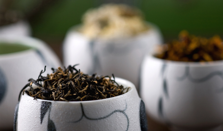 Trà từng được dùng như thức uống đơn thuần, cần thiết cho nhu cầu sống (Ảnh: sưu tầm)