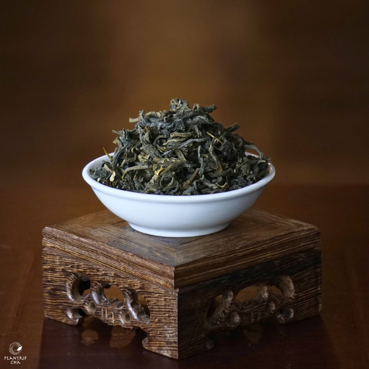 Hình dáng lá trà khô của Trà Lài Ướp Hoa Miền Nam Thượng Hạng.