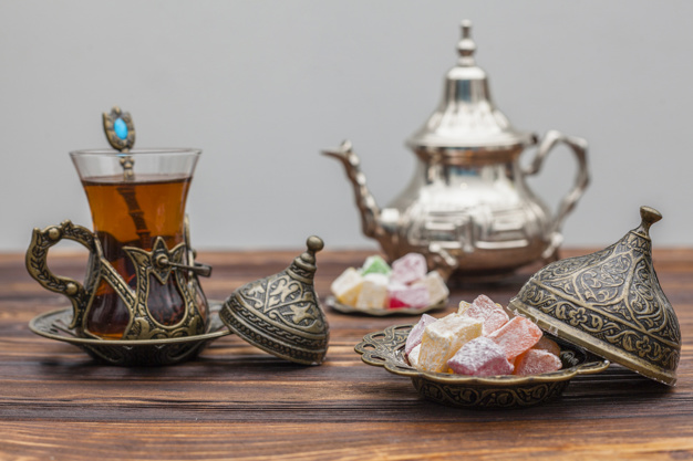 Theo truyền thống cùa người Thổ họ thường chỉ uống trà vào chiều nhưng dần dần họ chuyển sang uống trà vào tất cả các buổi trong ngày - Ảnh: Sưu tầm