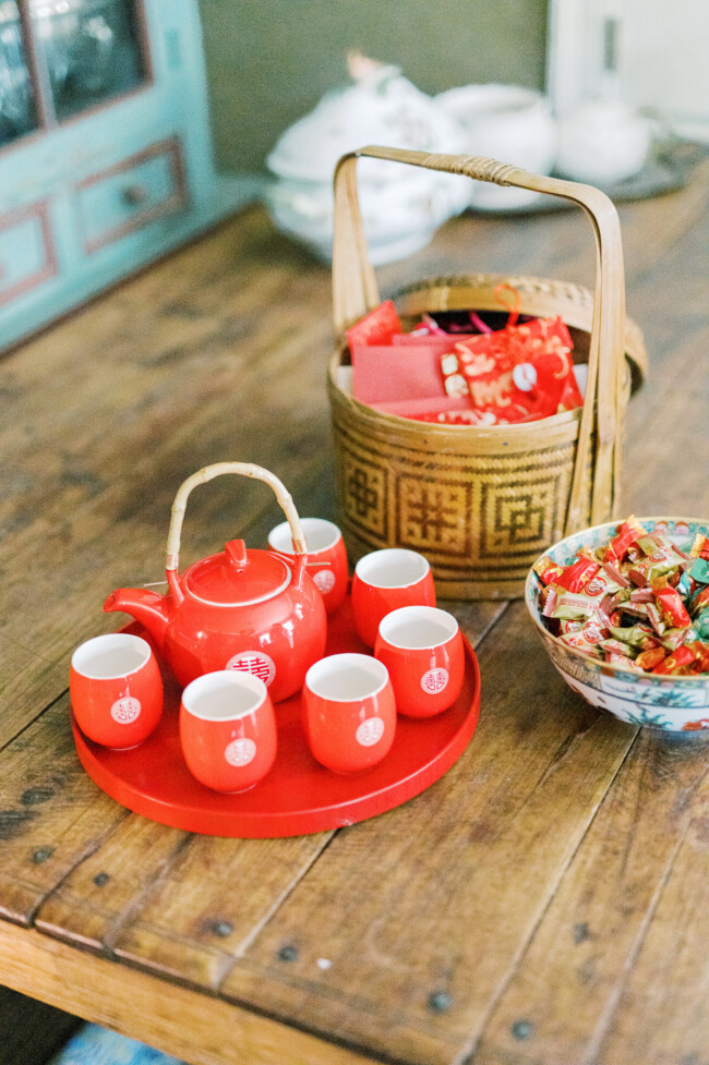 Các vật dụng không thể thiếu trong lễ dâng trà truyền thống (Ảnh: sưu tầm)