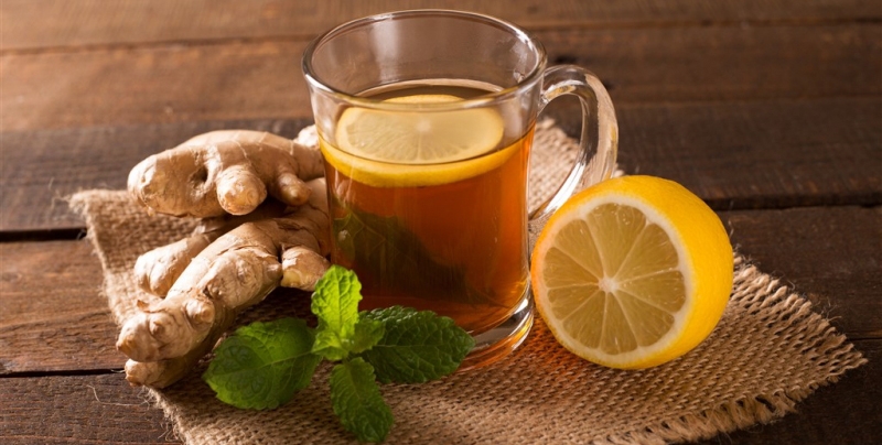 Cách pha uống trà gừng chữa đau bụng