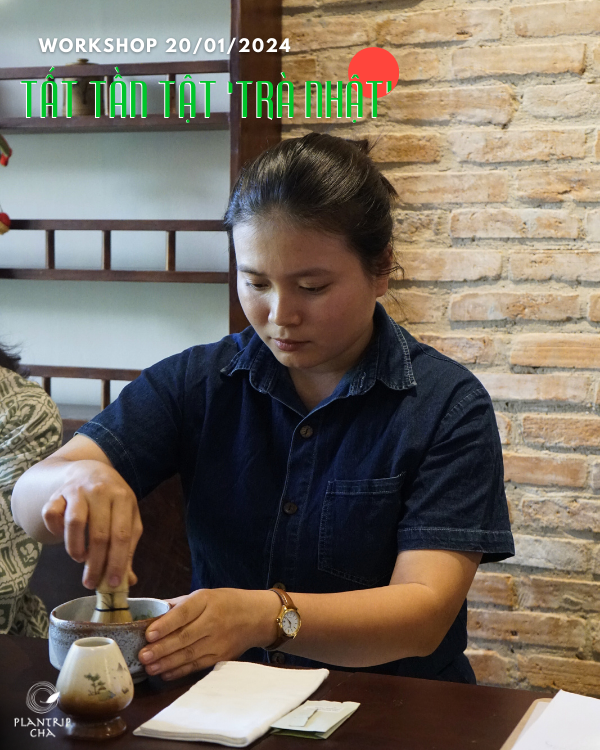  Hoạt động pha trà, thưởng trà trong buổi workshop.