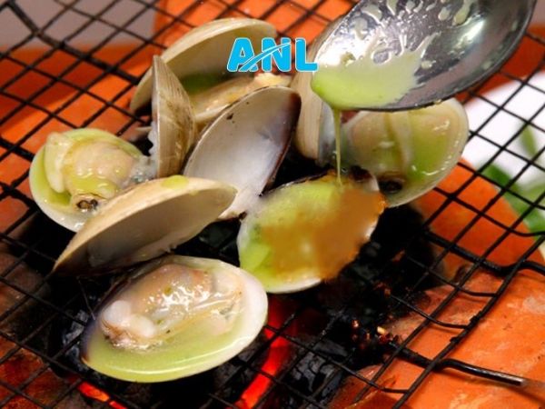 Hoàn thiện món ăn