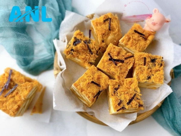 Sáng tạo món bánh ngọt vị trứng muối