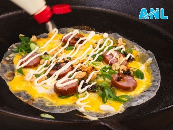 Thưởng thức bánh tráng