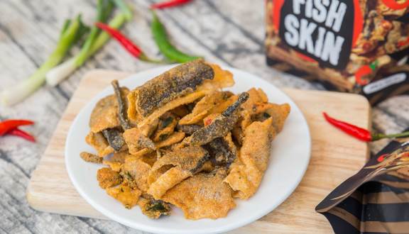 snack da cá lắc bột lắc cay nóng