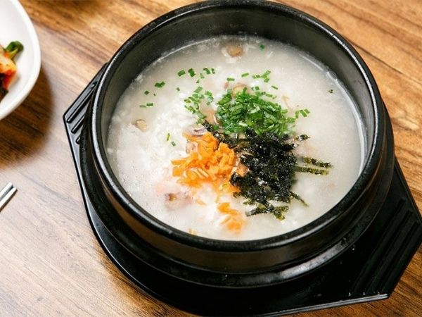 Cháo cá hồi rong biển