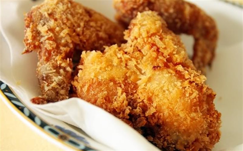 gà lắc bột trứng muối thái lan