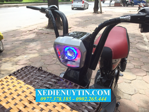 Phiên bản mới nhất xe đạp điện Giant m133 Sport 2018