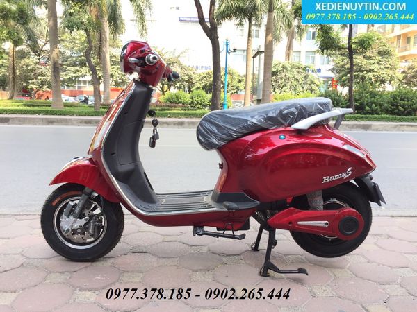 Giá xe máy điện Vespa Roma S 2018