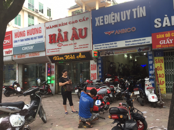 Thay ắc quy xe đạp điện giá rẻ