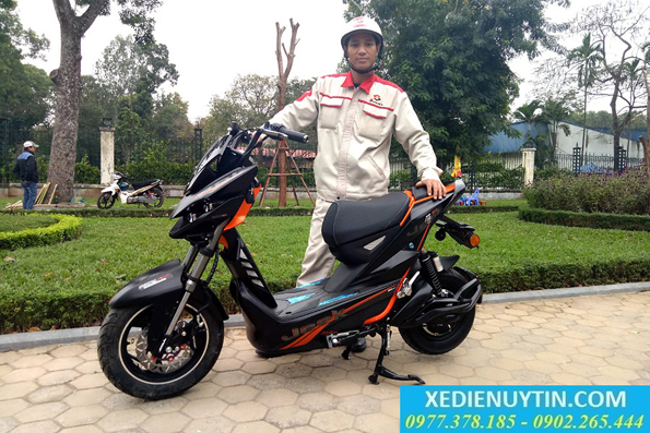 Xe điện Jeek Aima cam đen