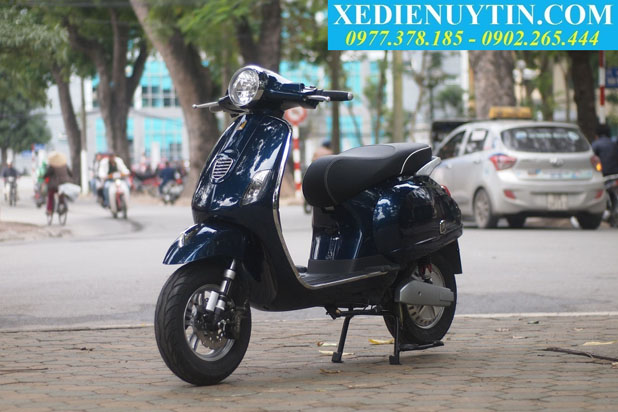 Xe máy điện Vespa lx150 mầu xanh tím than