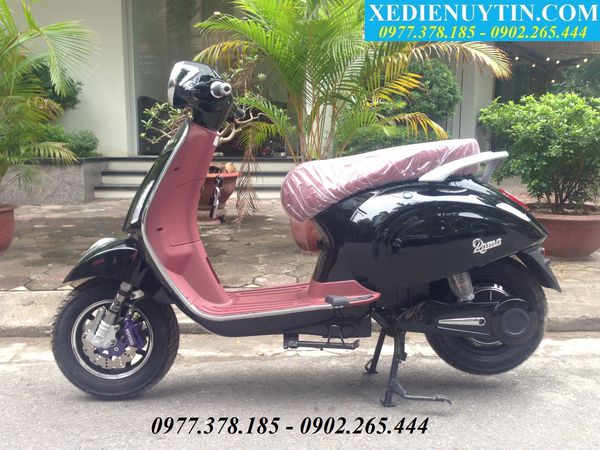 Xe máy điện Vespa Roma Plus mầu đen