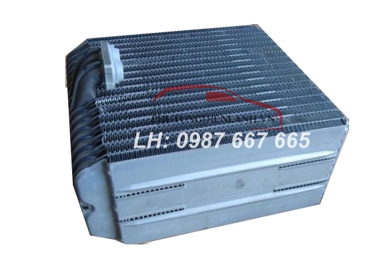 Những lưu ý dùng điều hòa ô tô mùa nóng