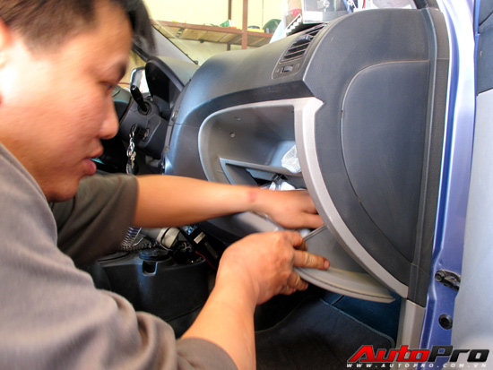 “Bắt bệnh” cho điều hòa xe hơi