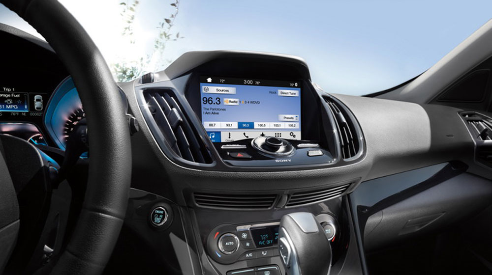 Toyota sử dụng công nghệ thông tin giải trí của Ford