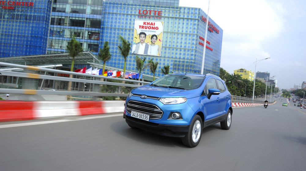 Hyundai i20 Active vs Ford EcoSport: Cuộc đấu mới trong làng xe Việt