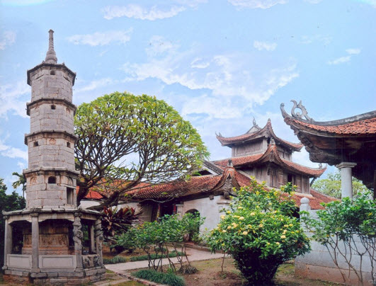 Đến Chùa Bút Tháp lễ Phật bà Quan Âm nghìn mắt nghìn tay