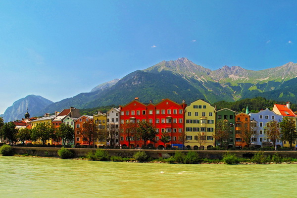 Innsbruck – thành phố dành cho những người yêu núi đồi