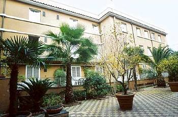 Khách sạn tại Rome