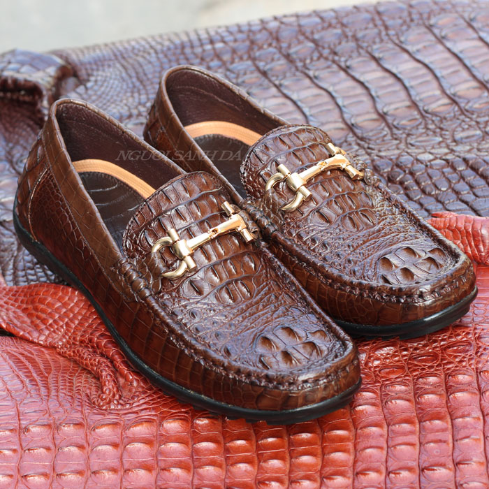 Giày mọi da cá sấu màu nâu