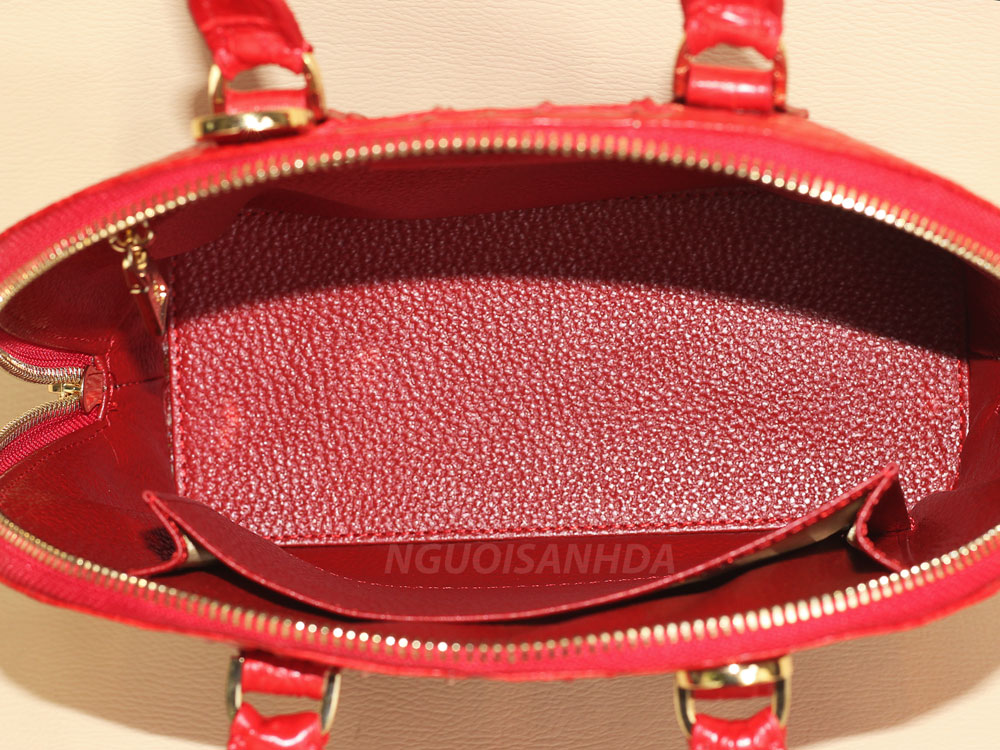 Túi xách da cá sấu màu đỏ