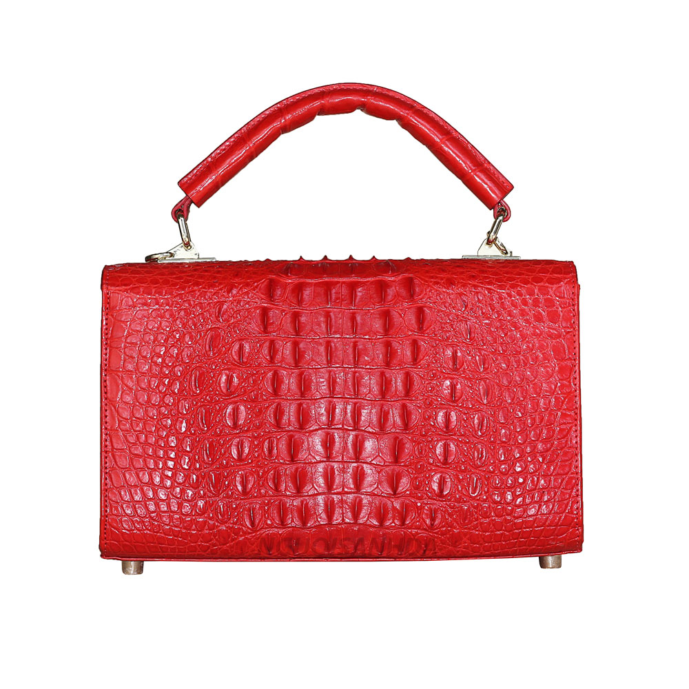 Mặt sau túi xách nữ da cá sấu màu đỏ
