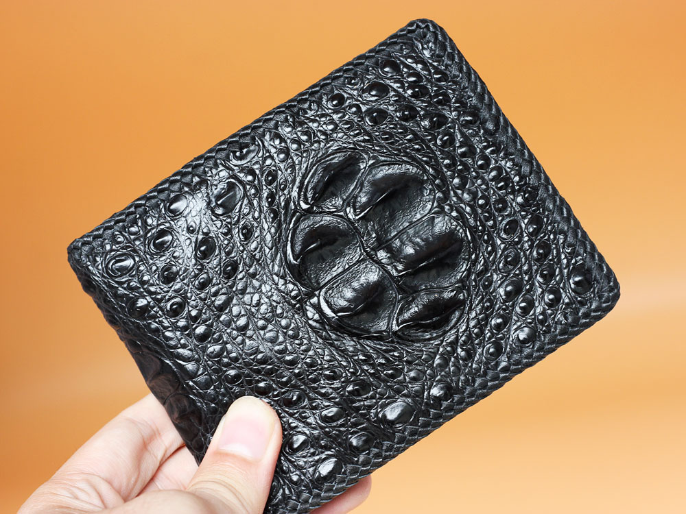 Ví gù gai da cá sấu thật đan viền màu đen