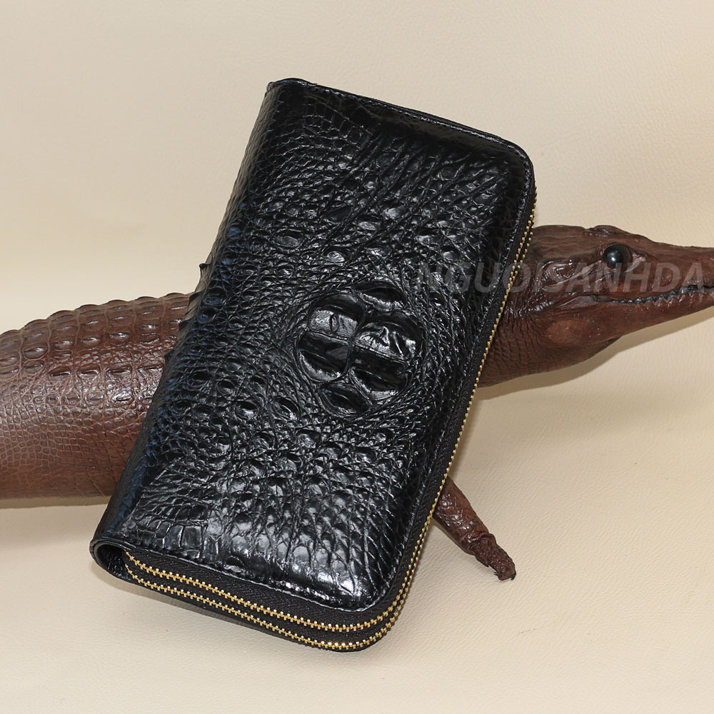 Ví nữ cầm tay da cá sấu màu đen