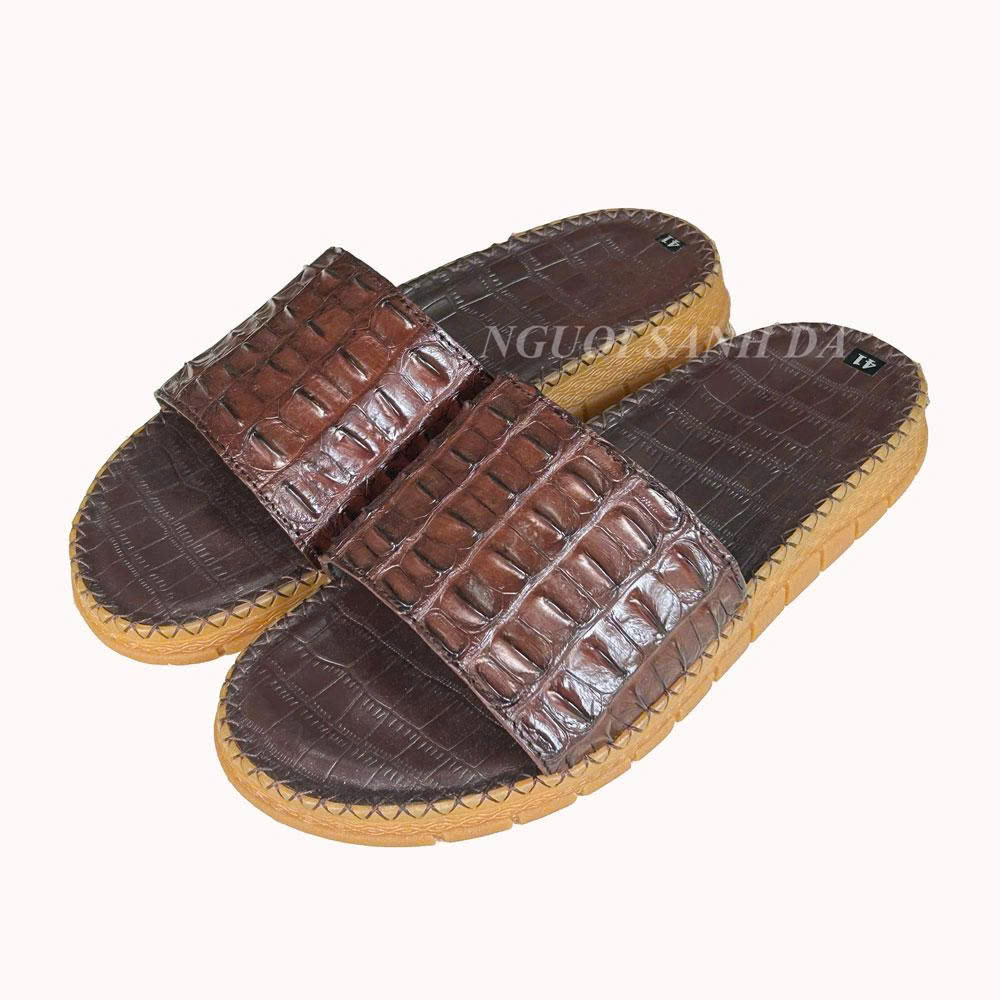 Dép quai ngang da cá sấu màu nâu